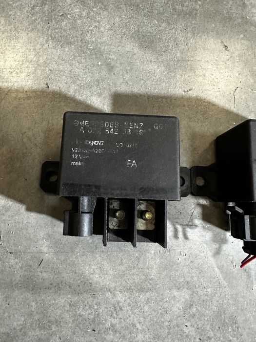 Реле второго акумулятора додаткового спрінтер Sprinter W906 W907