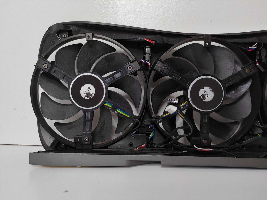 Obudowa + 3 x Wentylator Zotac GeForce RTX 4090 AMP Extreme AIRO 24GB