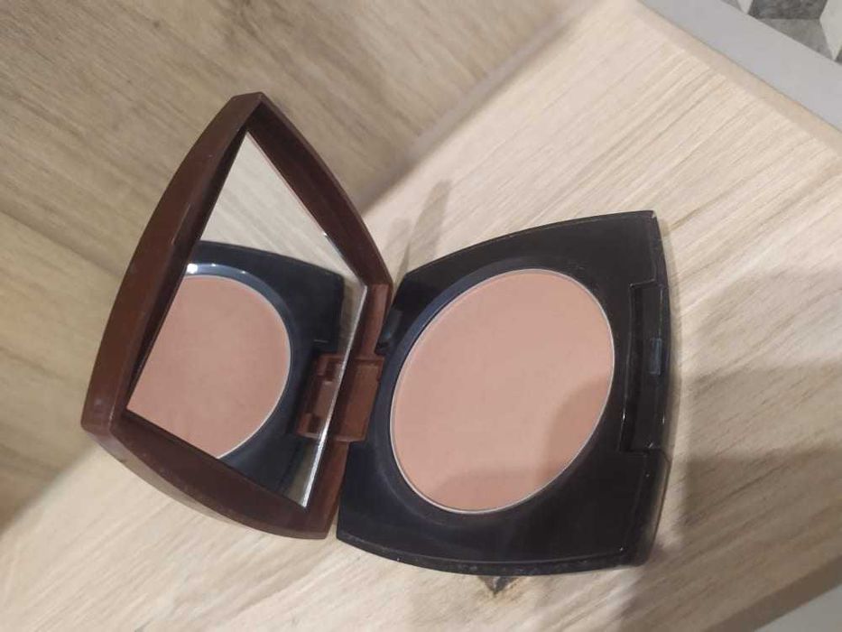 Avon, True Colour, Bronzing Powder (Puder brązujący)