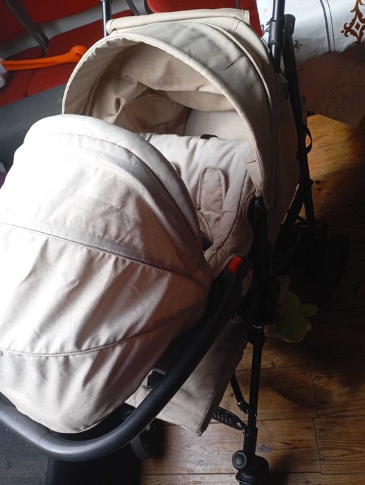 Carrinho de bebé com Ovo (Duo)