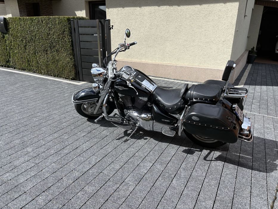 Suzuki intruder 1500