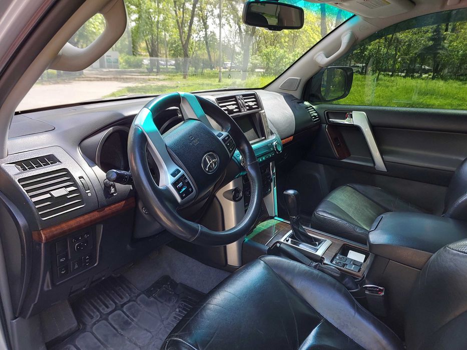 Toyota Land Cruiser Prado 2010