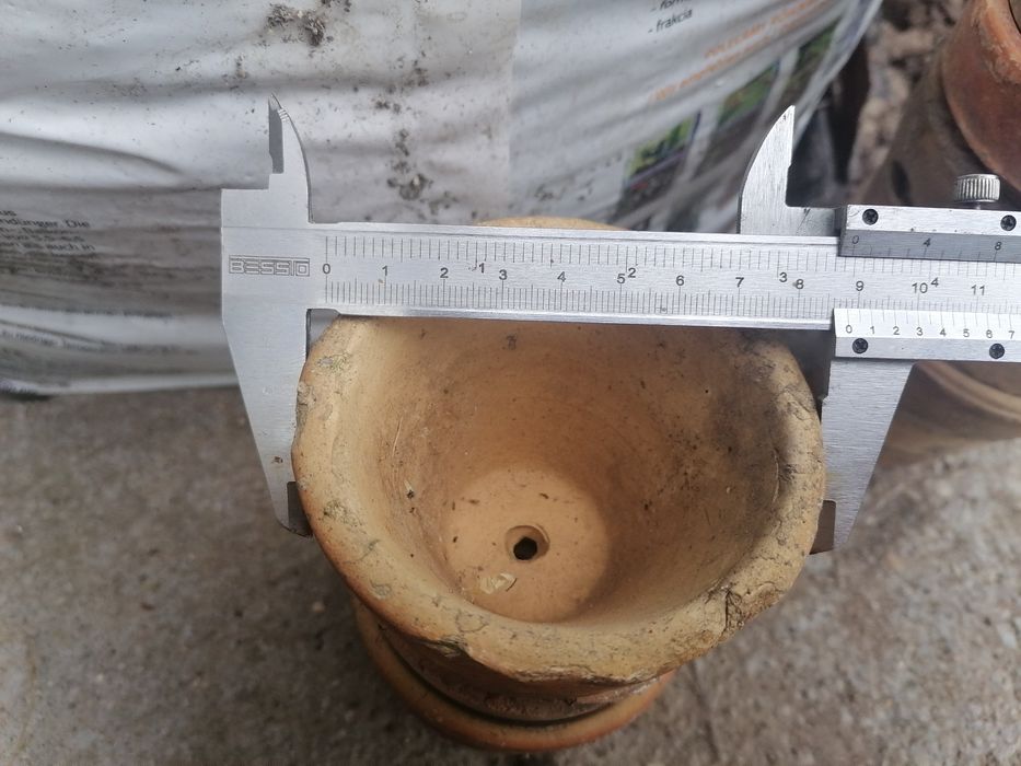 Doniczki gliniane do 100 sztuk średnica od 8cm do 13