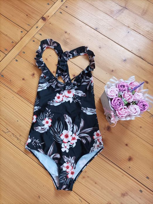 Сукні нові і у/б