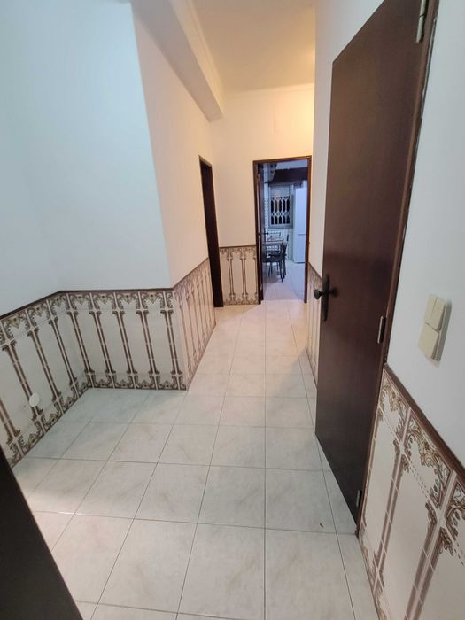 Arrendo apartamento T3 em Lisboa