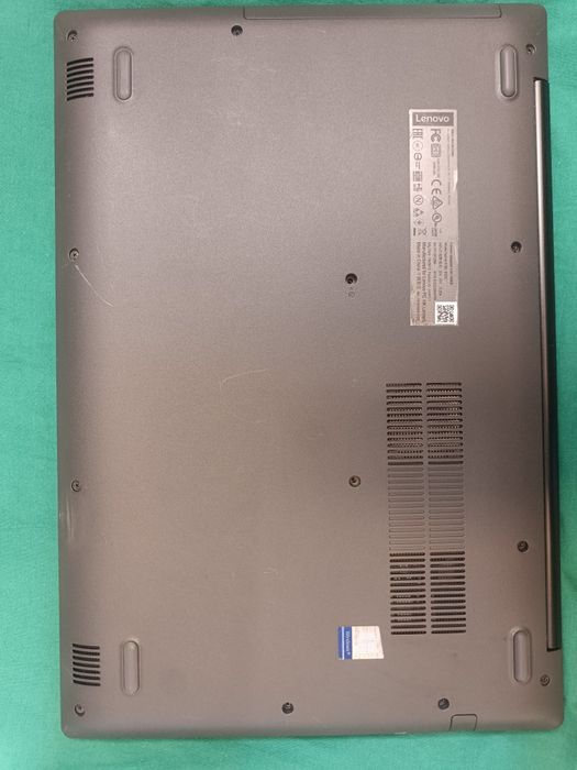Lenovo IdeaPad 330-15IKB | i5-7200U | 20 GB RAM | 1 TB HDD | Windows 11