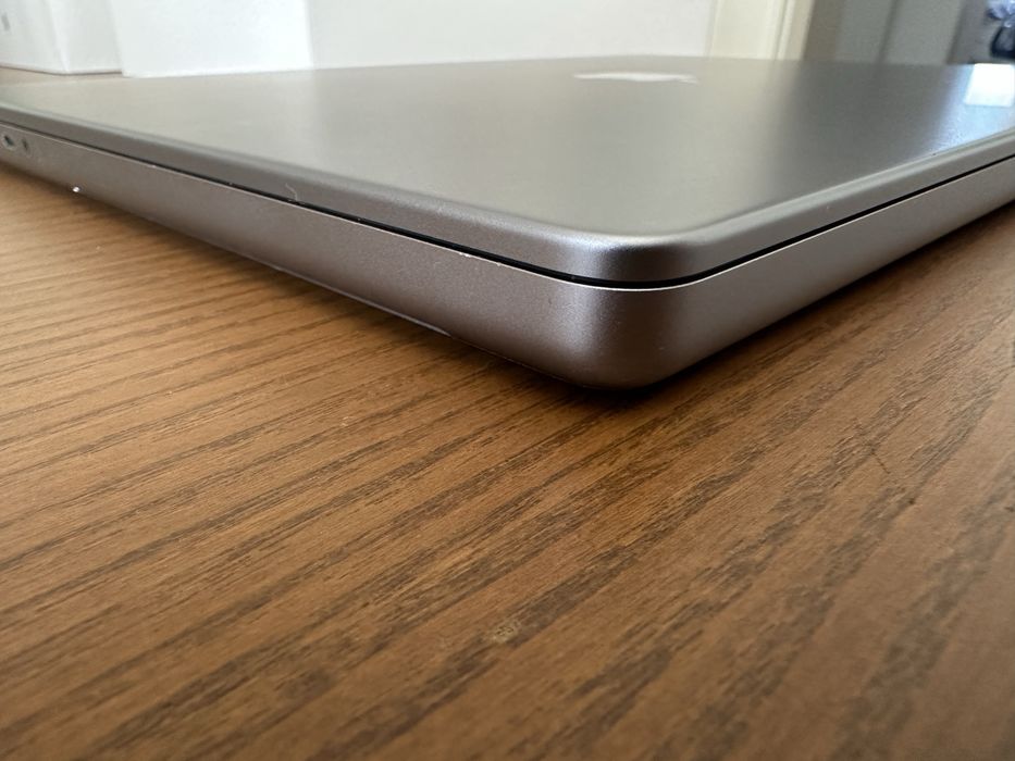 Apple MacBook Pro M2 Pro 16 polegadas