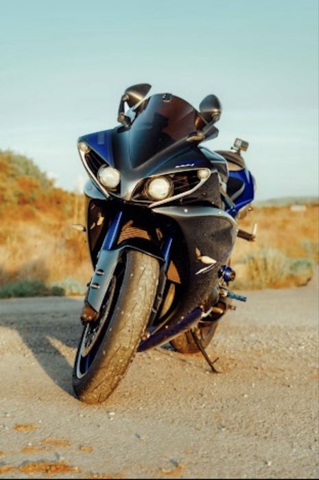 Yamaha R1 2014 edição race blue
