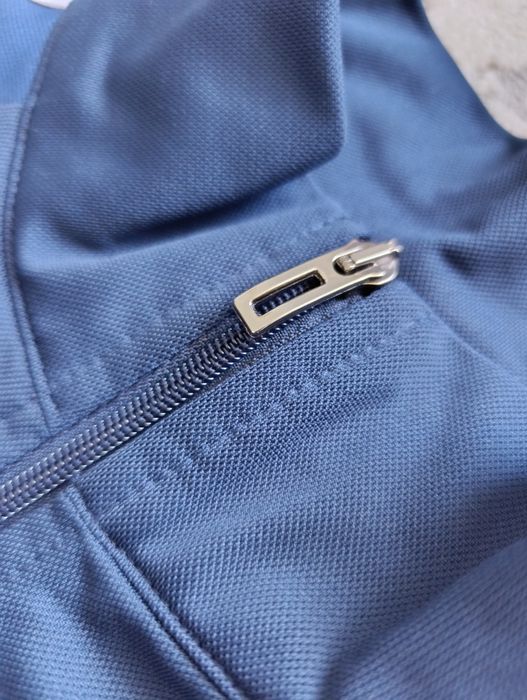 Чоловічий спортивний костюм