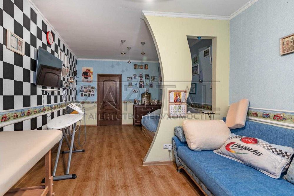 Продаж квартири, Дніпровська наб., Нова Дарниця