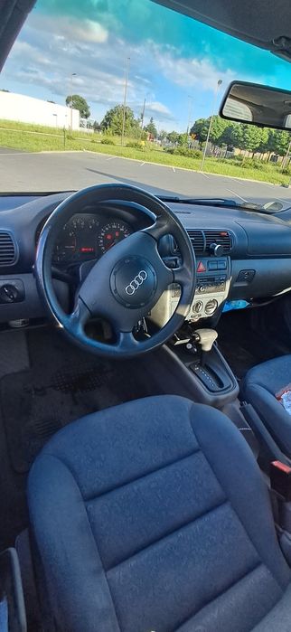 Audi A3 automat 1.6 bezyna