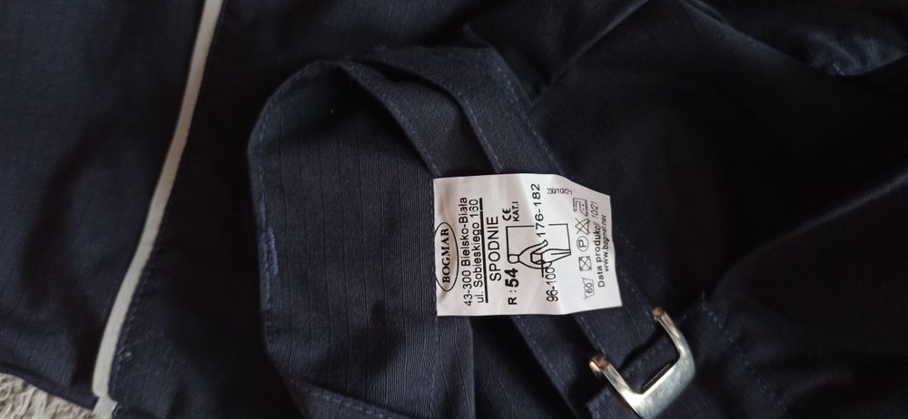 Spodnie robocze z odblaskami