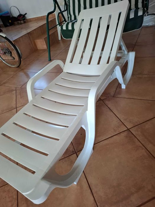 Duas espreguiçadeiras