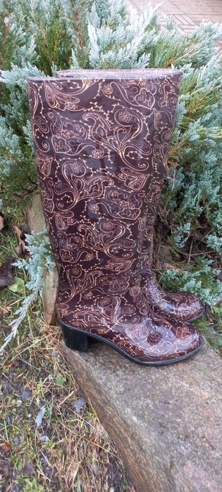 Резиновые сапоги городской вариант