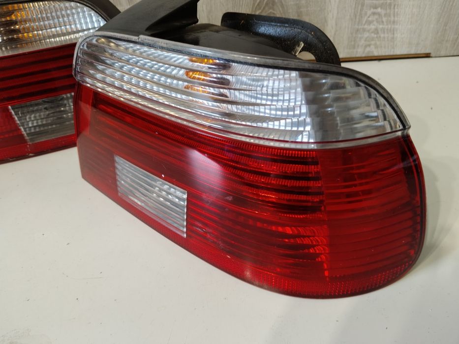 BMW E 39 sedan lampy tył LED M pakiet białe kierunki