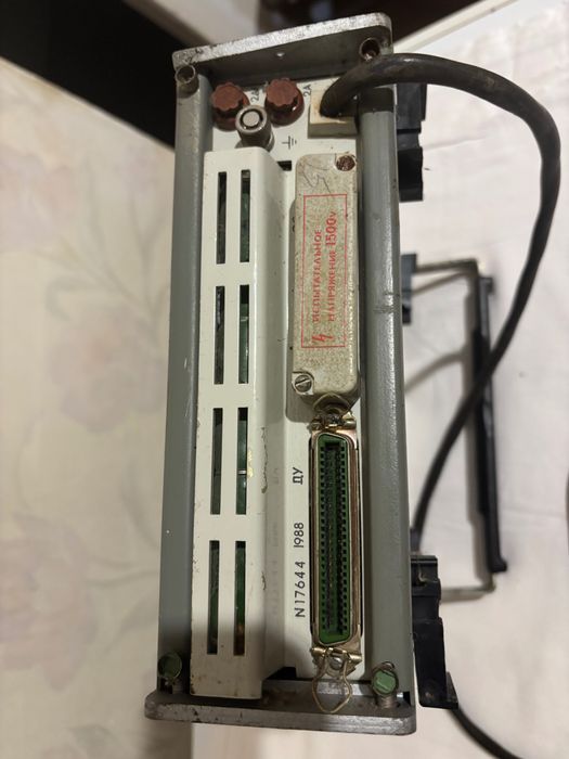 Джерело живлення постійного струму Б5-44.