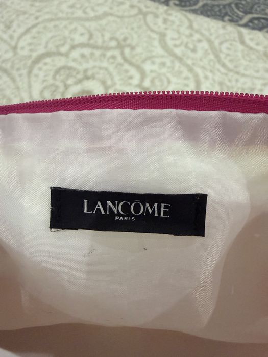 Косметичка Lancome в гарному стані 23х14
