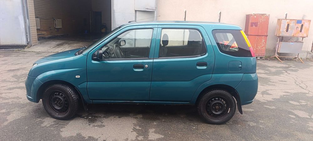 Suzuki ignis 2003 год 1.3 л