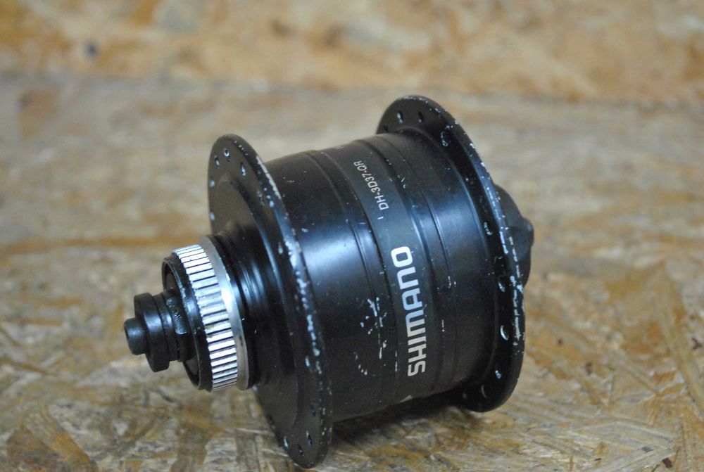 Idealna Piasta rowerowa  z dynamem SHIMANO DH-3D37 36T Centerlock