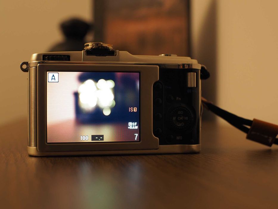 Olympus E-P1 retro aparat micro 4/3 z obiektywem TTArtisan 35mm f1.4