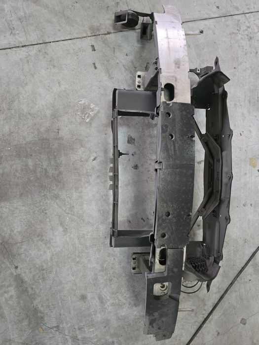 Reforço do Para-choques frente BMW 6 (E 63)
Referência: Reforço em Ca