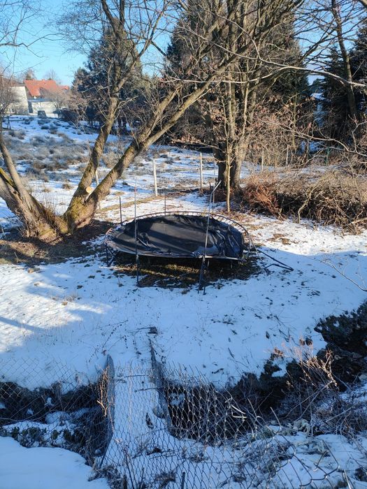 Trampolina  ogrodowa duża uszkodzona