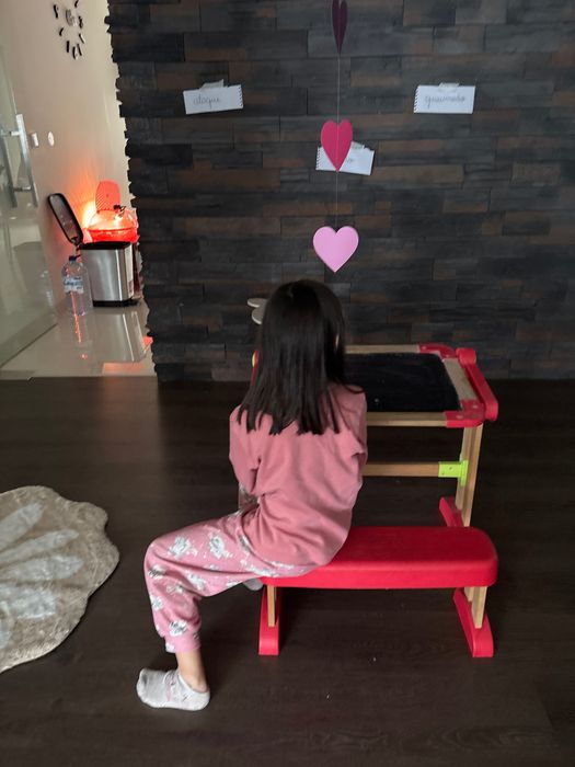 Secretaria giz e caneta