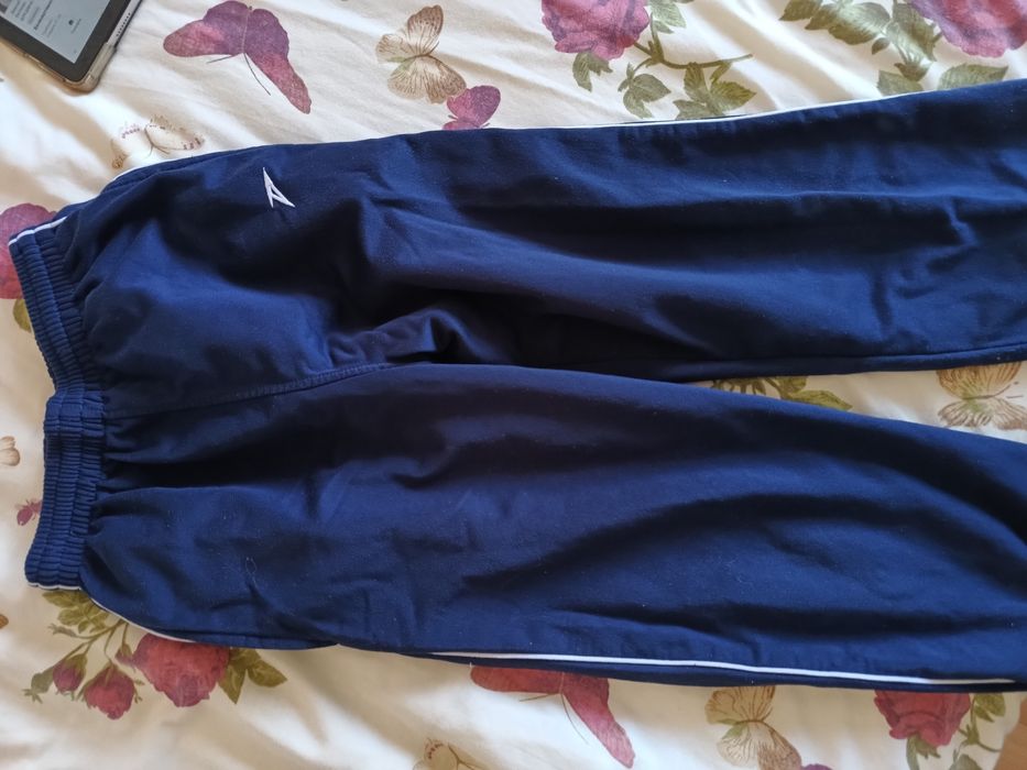 Спортивні штани 8-9 років