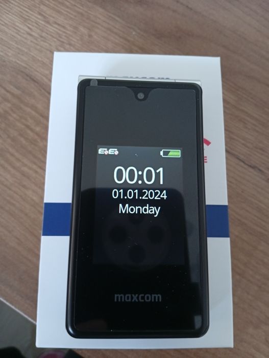 Telefon Nowy Dla Seniora Maxcom MM 835