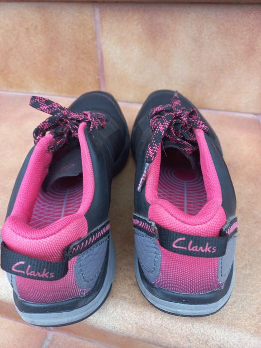 Кросівки Clarks р.39