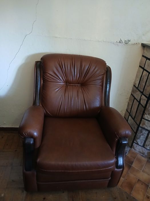 Sofa cama 3 lugares +2 individuais  em napa castanho