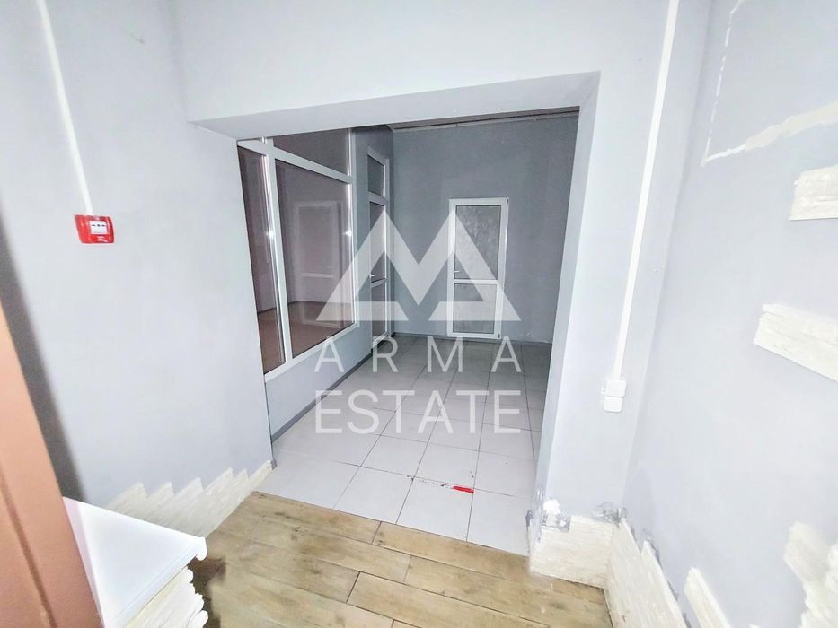 Продаж Торгова площа, ЖК Озерний Гай, Гатне