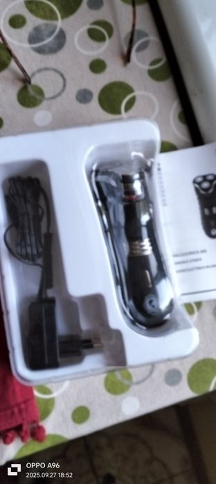 Електро бритва на 3 ножі