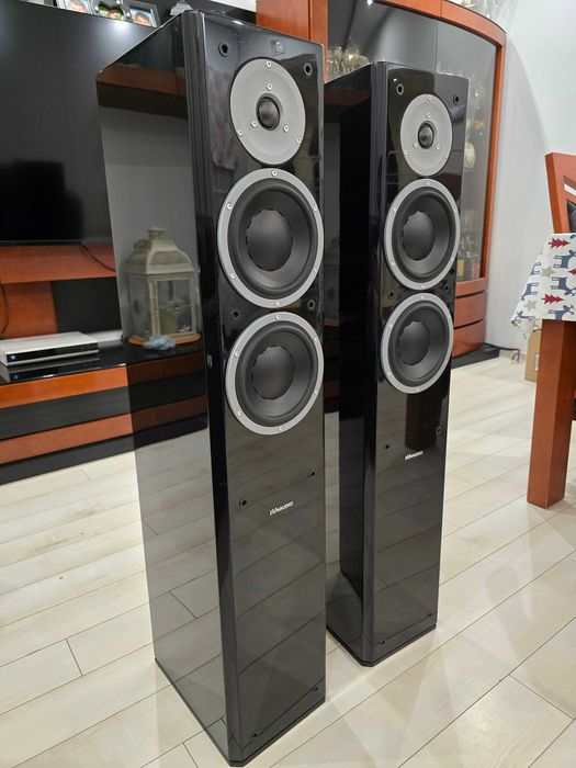 Kultowe kolumny podłogowe Dynaudio Focus 260
