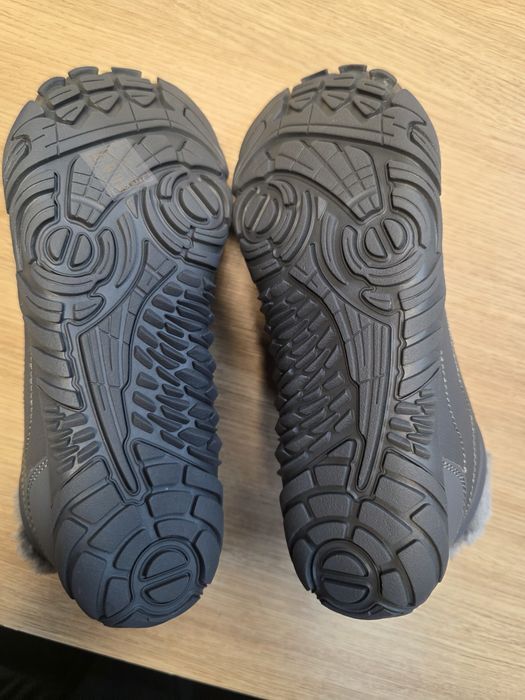 Trekkingowe buty zimowe. Śniegowce r.40