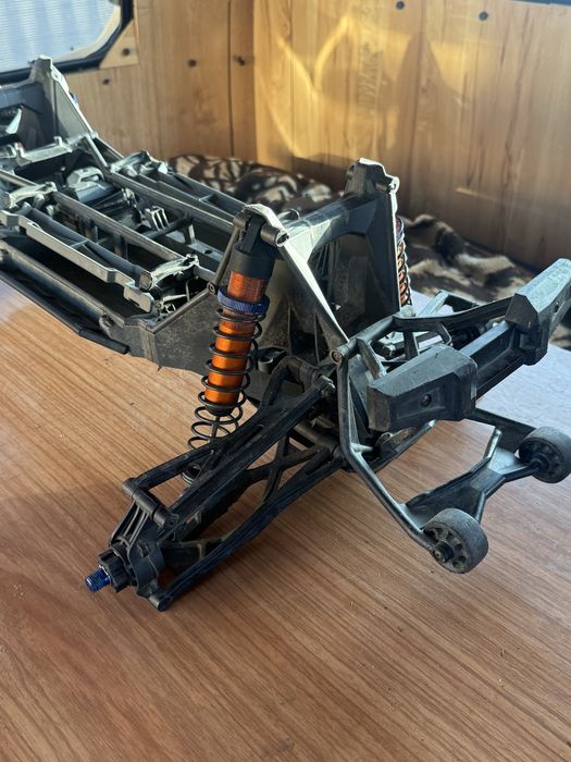 Traxxas X-Maxx 1/5 Roller 8s (arrma hpi losi)