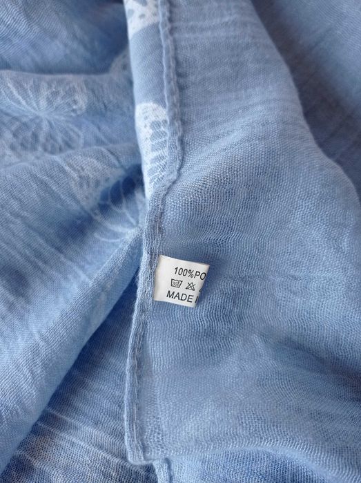 Szal niebieski w motyle