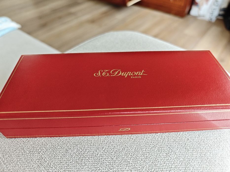 Caneta S.T.Dupont Nouveau Classique Ouro(anos 90),com Hallmark e Caixa