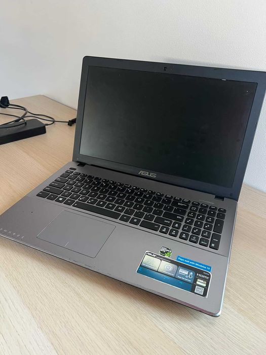 Laptop ASUS do Pracy Nauki Gier - stan bdb, pierwszy właściciel