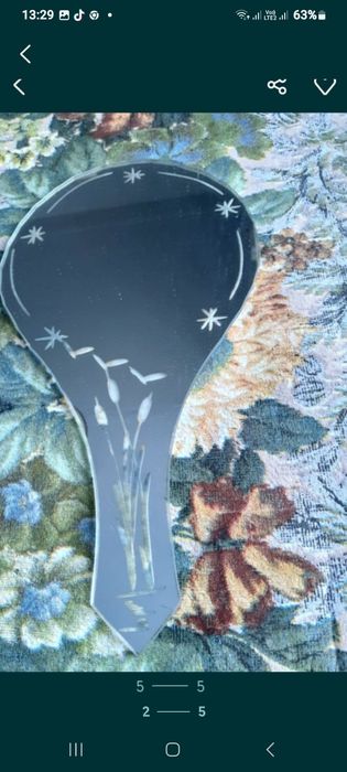 Ткани,скатерти, щетки одежные, зеркало,насадки для стрижки.