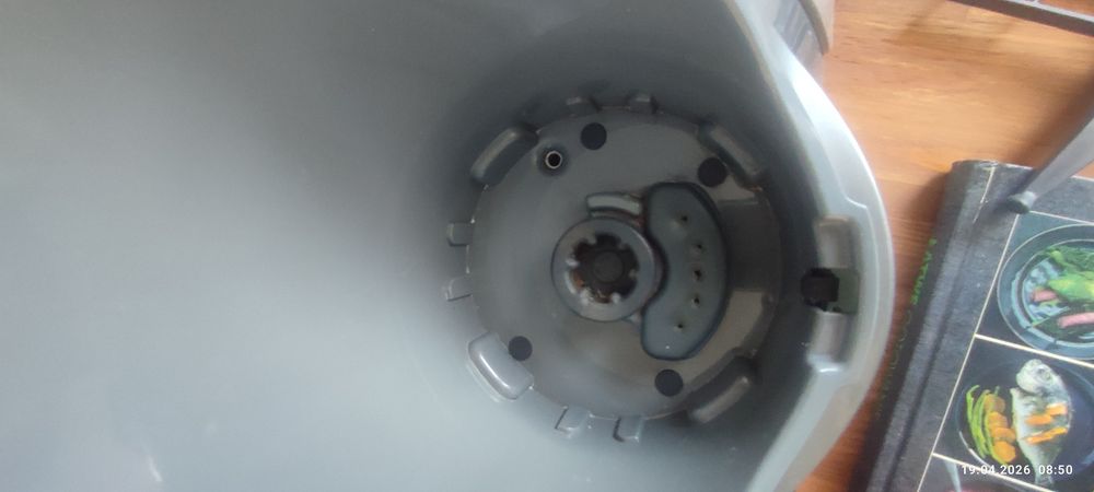 Robot kuchenny wielofunkcyjny CE-2000 S marki Hoffen