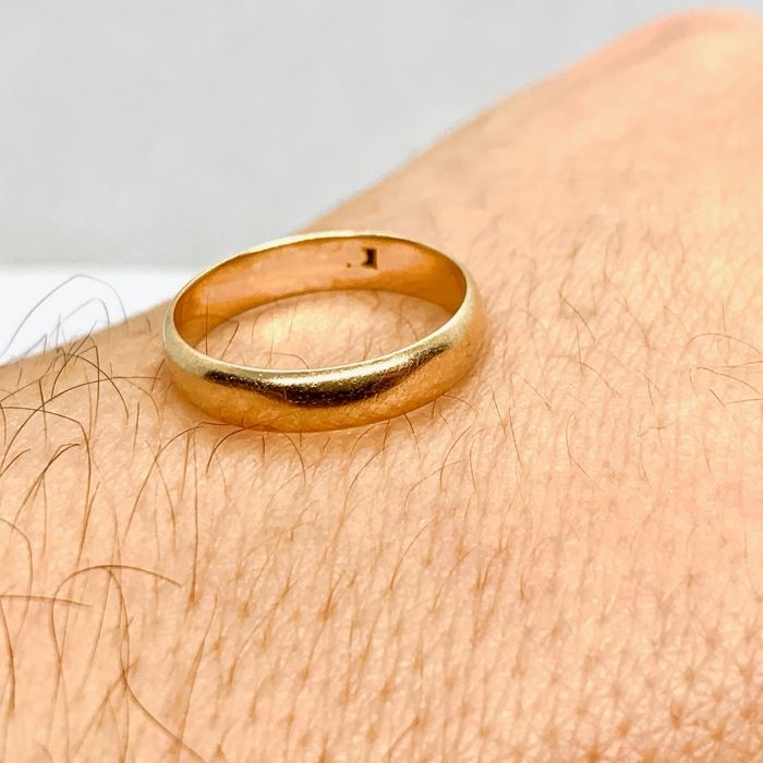 Złota OBRĄCZKA ślubna 14K bardzo GUSTOWNA r.16