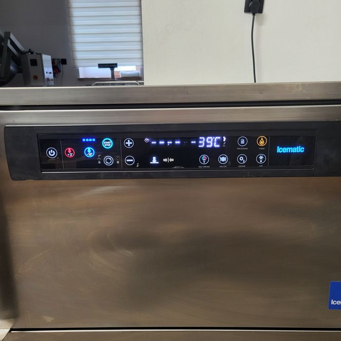 Szokówka do lodów Icematic