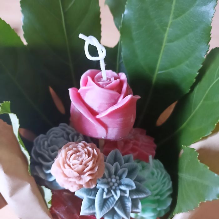 Entre Pétalas - Buquês/ Flores de cera