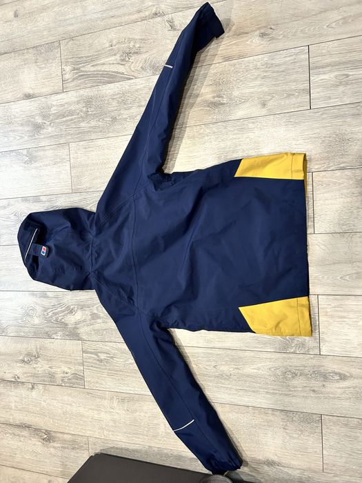 Вітровка berghaus гортекс