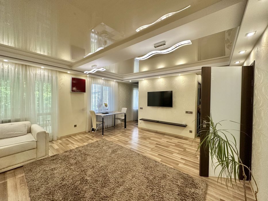 Продаж 3-кімнатної квартири + кап.гараж