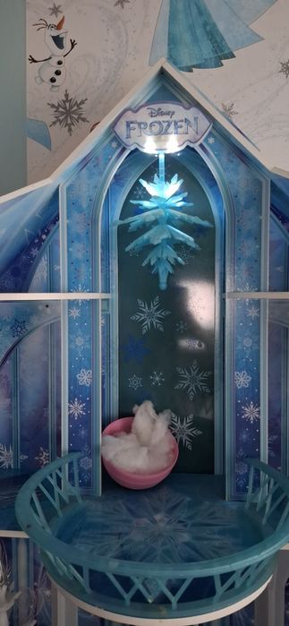 Domek drewniany dla lalek kindkraft, zamek elzy