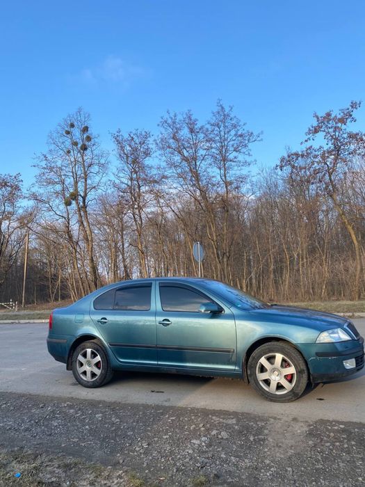 Продам обмін шкода октавія