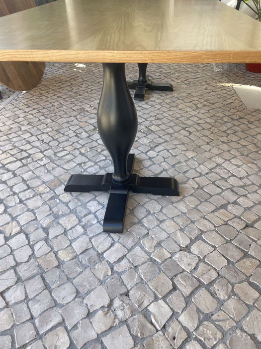 Mesa enorme carvalho pés lacados preto