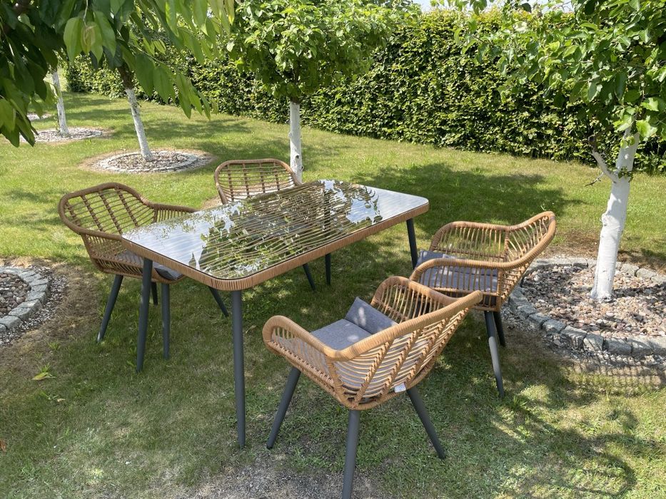Zestaw mebli ogrodowych.